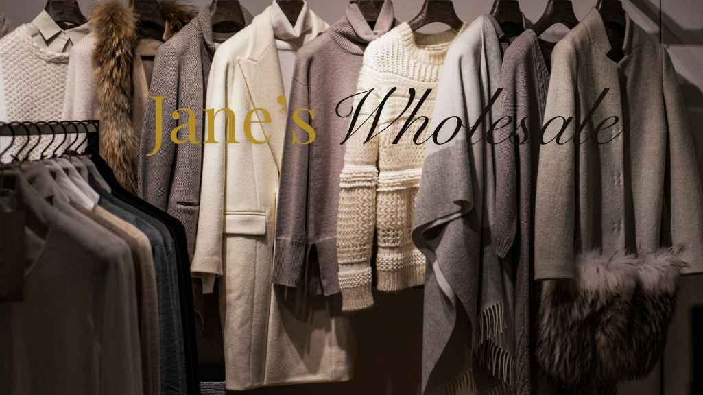 Toptan Kadın Giyimde En Çok Talep Gören Ürünler ve Satış İpuçları